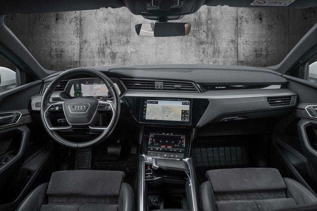 2020 AUDI E-TRON - 19