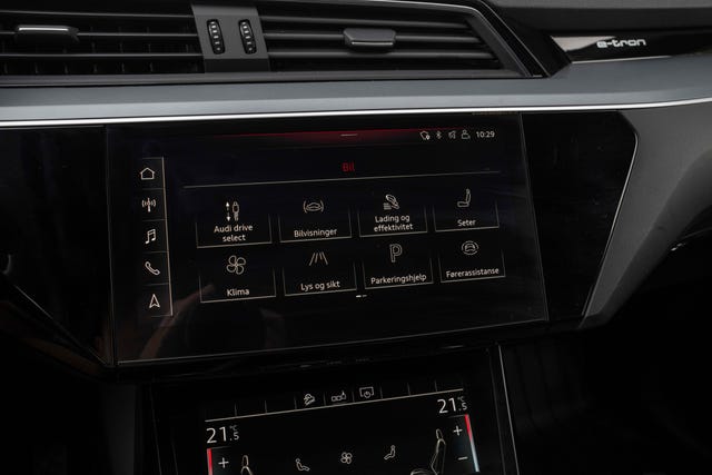 2020 AUDI E-TRON - 37