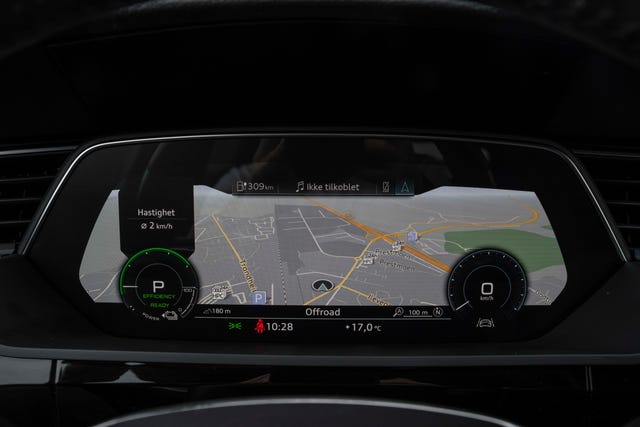 2020 AUDI E-TRON - 28