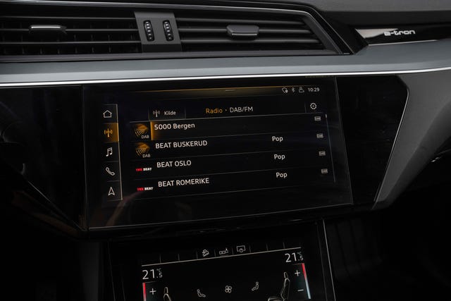 2020 AUDI E-TRON - 35