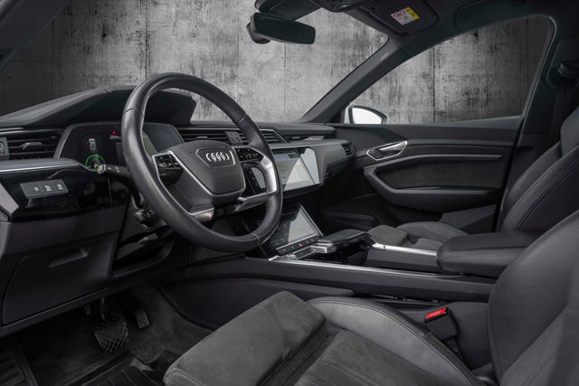 2020 AUDI E-TRON - 17