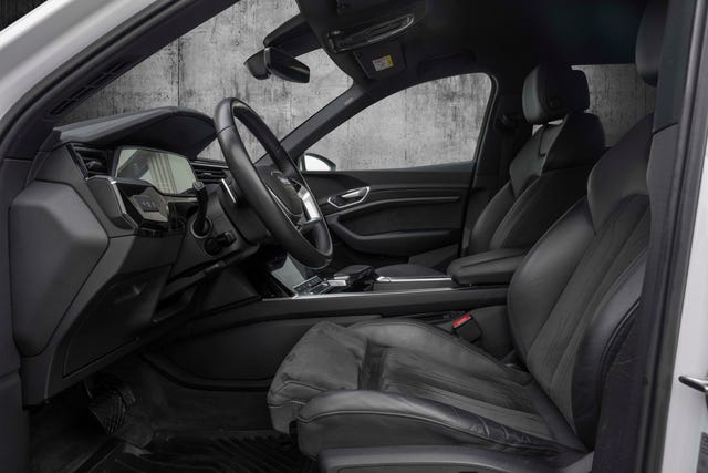 2020 AUDI E-TRON - 13