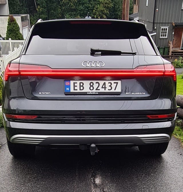 WAUZZZGE7MB000569 2021 AUDI E-TRON-3