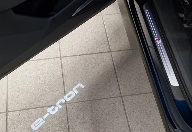 2020 AUDI E-TRON - 24