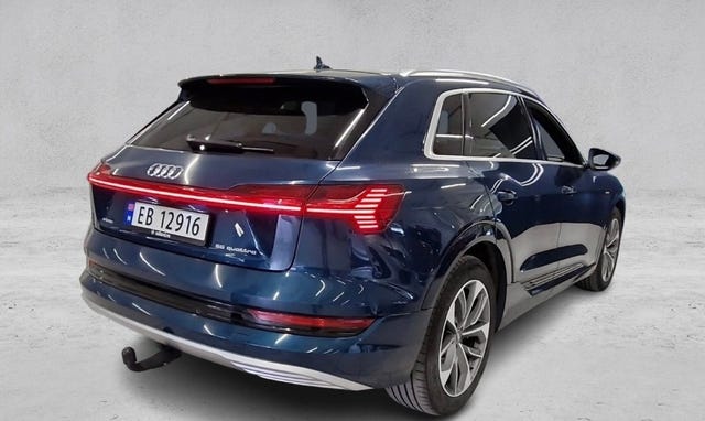 WAUZZZGE7LB009304 2020 AUDI E-TRON-3