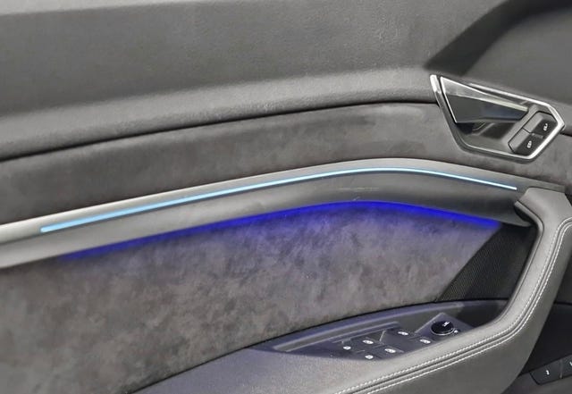 2020 AUDI E-TRON - 25