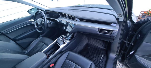 2021 AUDI E-TRON - 13