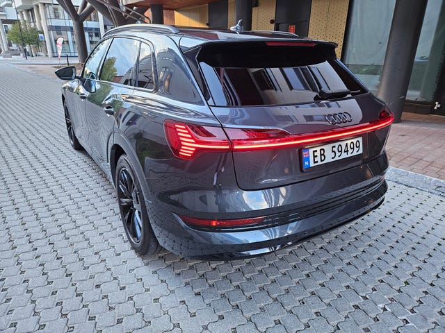 2020 AUDI E-TRON - 39