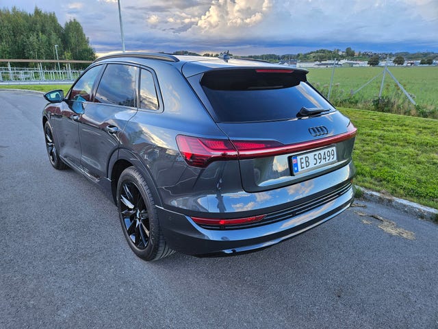 2020 AUDI E-TRON - 35