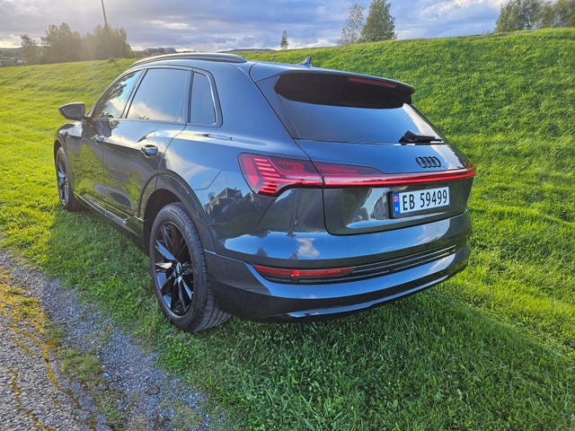 2020 AUDI E-TRON - 24
