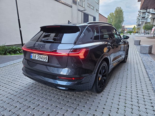 2020 AUDI E-TRON - 38
