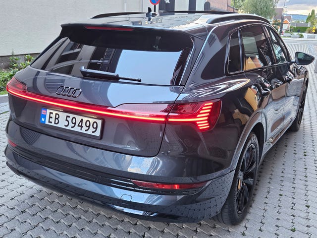 2020 AUDI E-TRON - 43