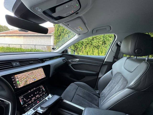 2020 AUDI E-TRON - 27