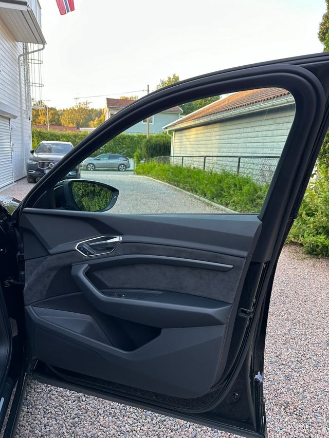 2020 AUDI E-TRON - 21