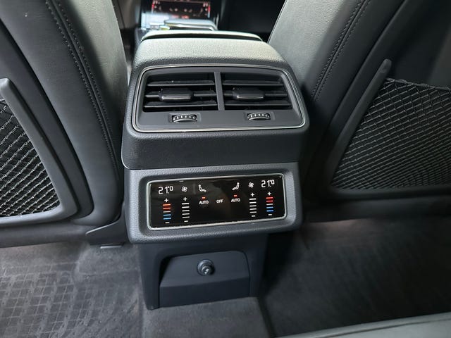 2020 AUDI E-TRON - 31