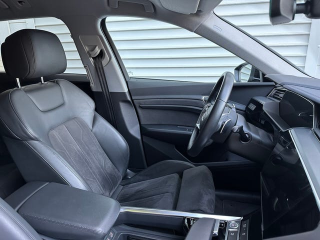 2020 AUDI E-TRON - 15