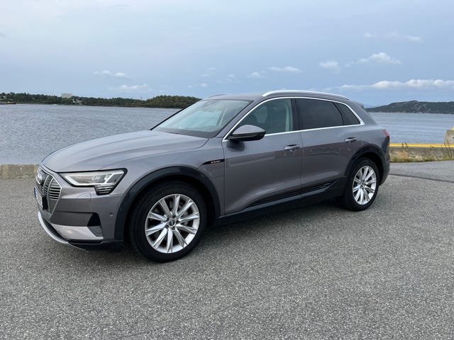 WAUZZZGE3LB023409 2020 AUDI E-TRON-3