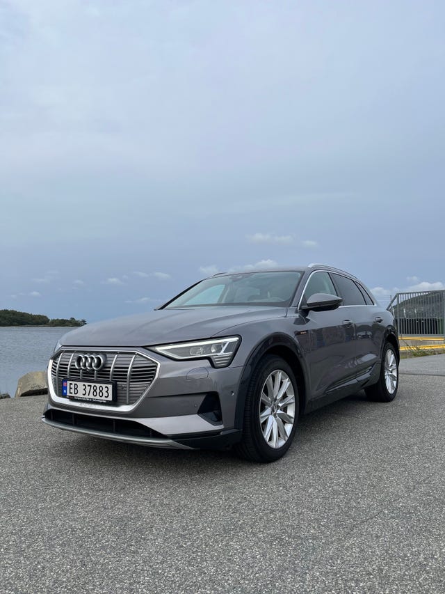 WAUZZZGE3LB023409 2020 AUDI E-TRON-0