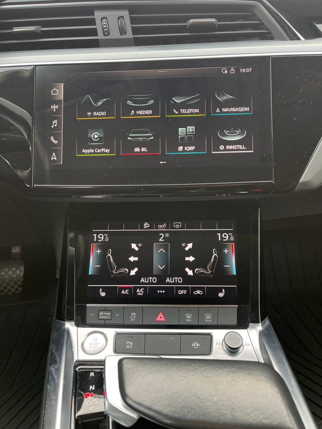 2020 AUDI E-TRON - 13
