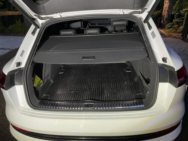 2020 AUDI E-TRON - 28