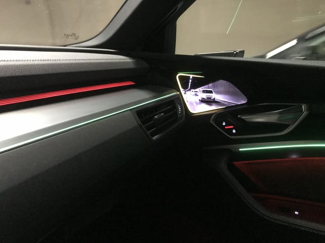 2020 AUDI E-TRON - 26
