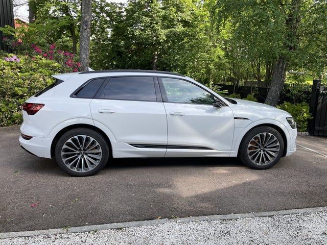 WAUZZZGE7LB005009 2020 AUDI E-TRON-0