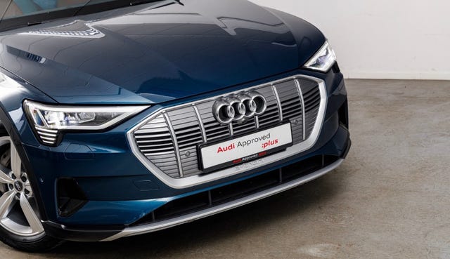 WAUZZZGE8LB023731 2020 AUDI E-TRON-4