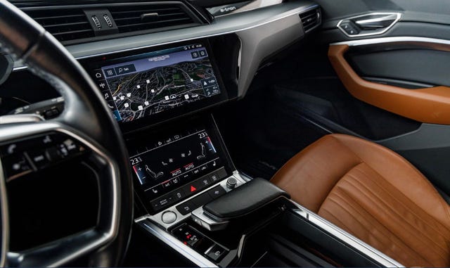 2020 AUDI E-TRON - 24