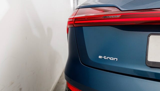 2020 AUDI E-TRON - 10