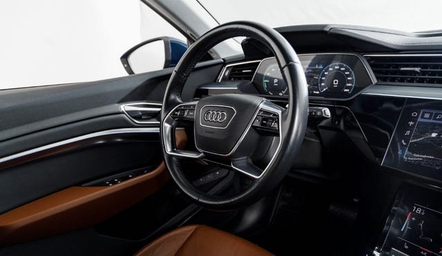 2020 AUDI E-TRON - 21