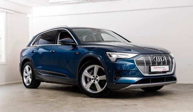 WAUZZZGE8LB023731 2020 AUDI E-TRON-2