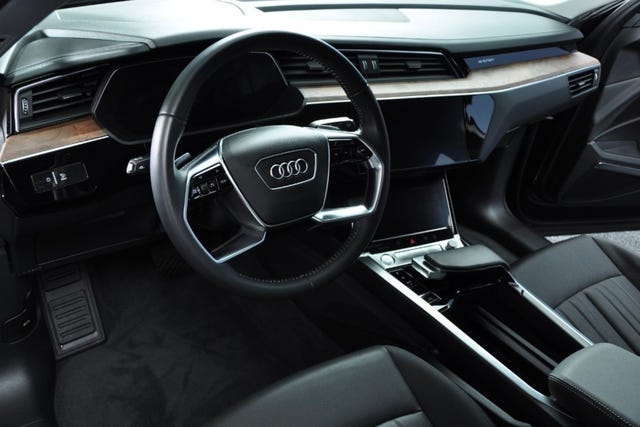 2020 AUDI E-TRON - 15