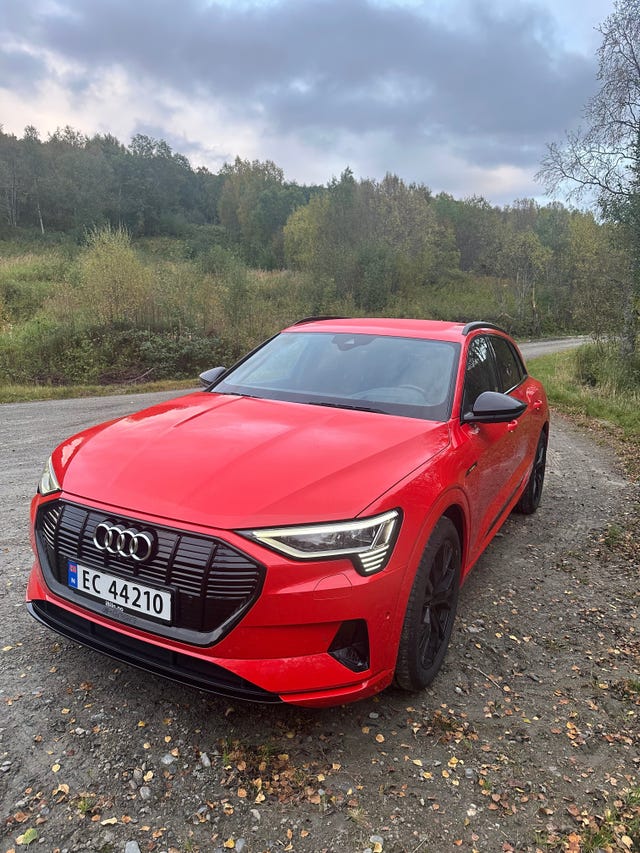 WAUZZZGE3LB017366 2020 AUDI E-TRON-0