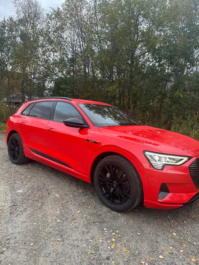WAUZZZGE3LB017366 2020 AUDI E-TRON-2