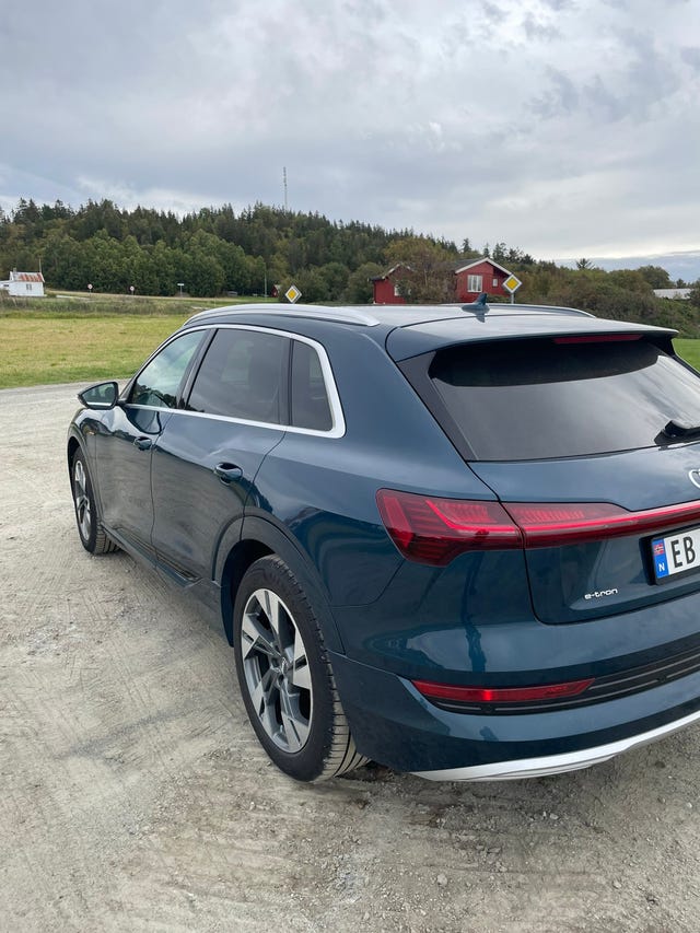 WAUZZZGE9LB031692 2020 AUDI E-TRON-2