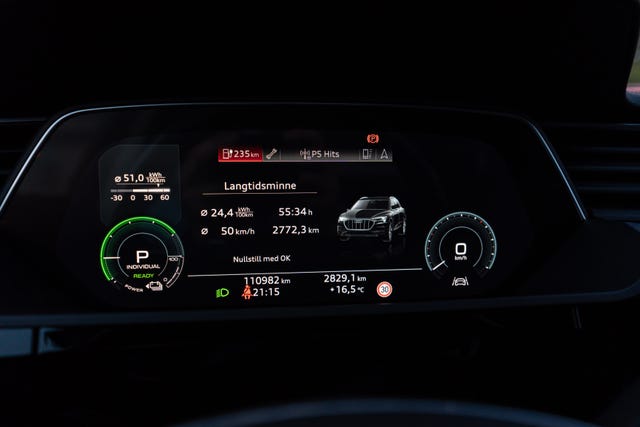 2020 AUDI E-TRON - 40