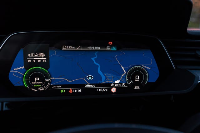 2020 AUDI E-TRON - 41