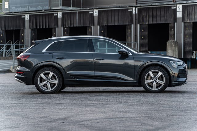 2020 AUDI E-TRON - 11