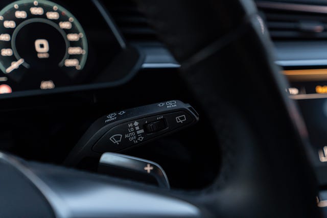 2020 AUDI E-TRON - 31