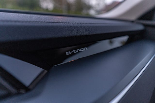 2020 AUDI E-TRON - 21