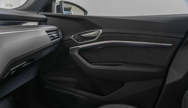 2021 AUDI E-TRON - 16