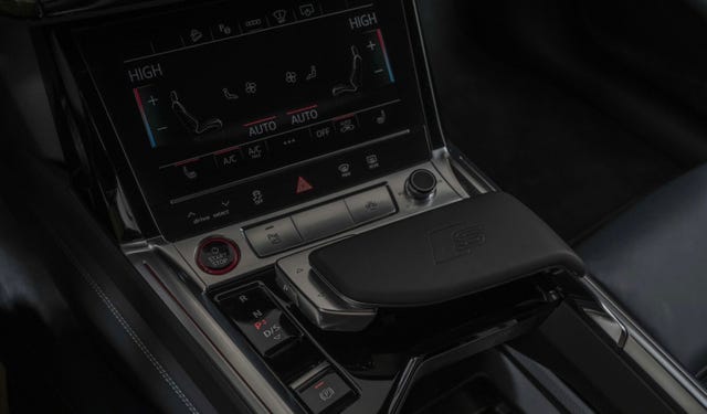 2021 AUDI E-TRON - 12