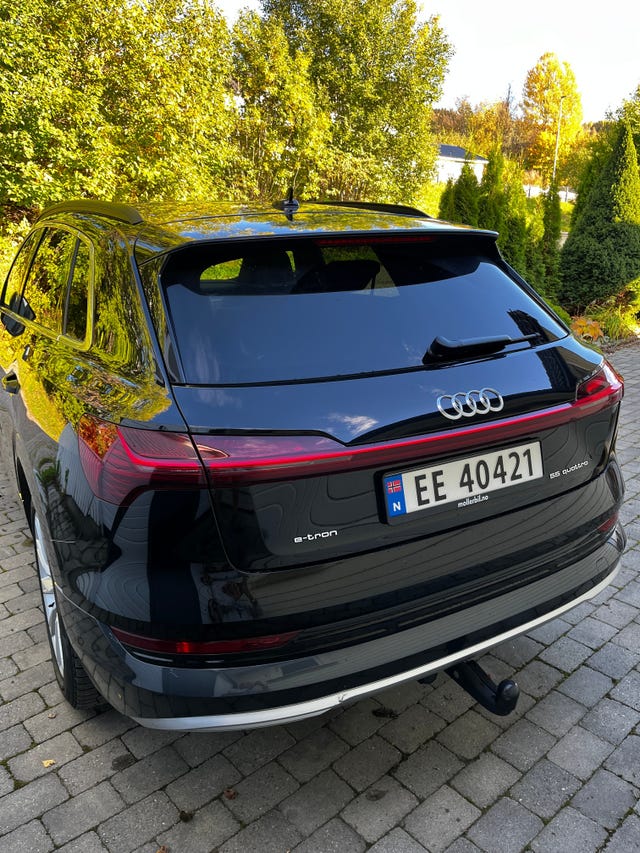 WAUZZZGE3MB045329 2021 AUDI E-TRON-4