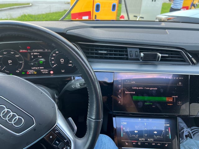 2021 AUDI E-TRON - 43