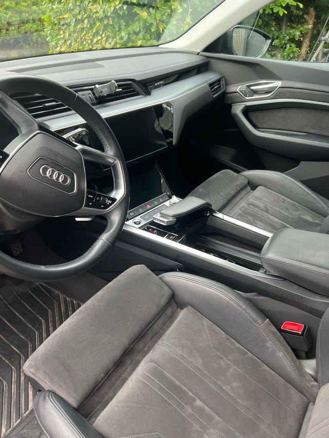 2021 AUDI E-TRON - 27