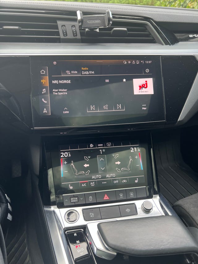 2021 AUDI E-TRON - 41