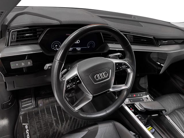 2020 AUDI E-TRON - 7