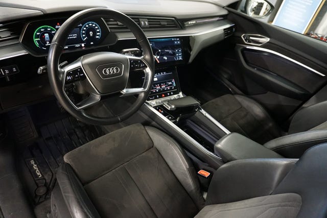 2020 AUDI E-TRON - 15