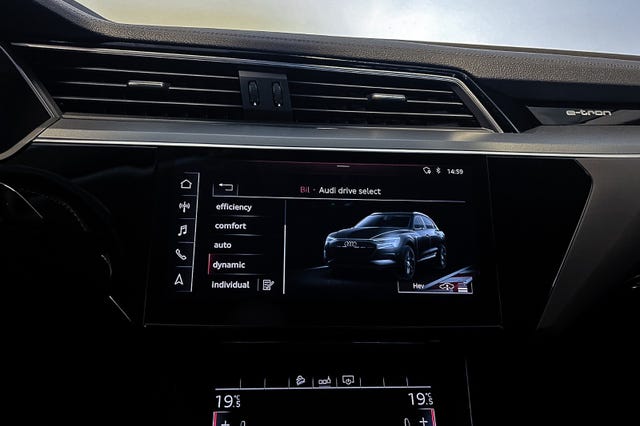 2020 AUDI E-TRON - 18