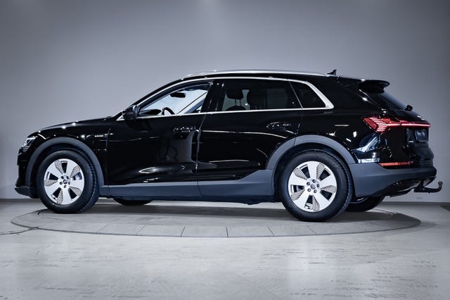2020 AUDI E-TRON - 9